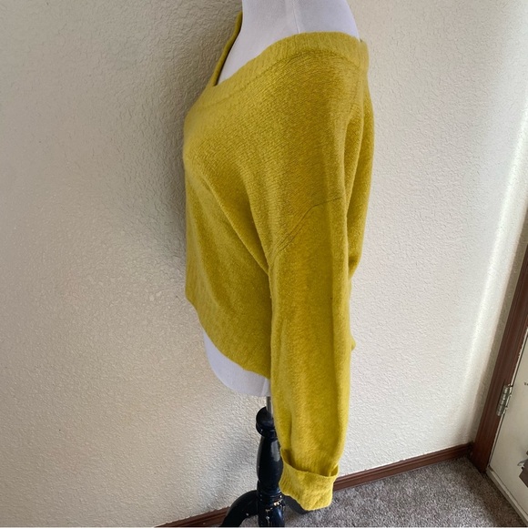 Elan Anthropologie Sylvie Plunge V Neck Wool Sweater Fuzzy Fox Wool Gold: M - Picture 5 of 10